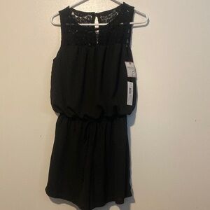 BISOU Bisou by Michele Bohbot lined black laced stunning romper NWT size 4